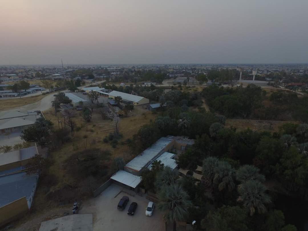 Ondangwa Rest Camp Bed & Breakfast エクステリア 写真